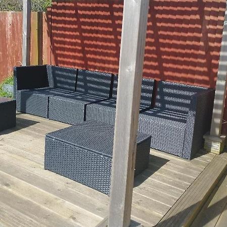 Cosy Garden Studio Room Minimum Two Night Booking Brighton ภายนอก รูปภาพ
